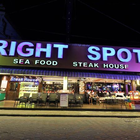 Right Spot Otel Pattaya Dış mekan fotoğraf